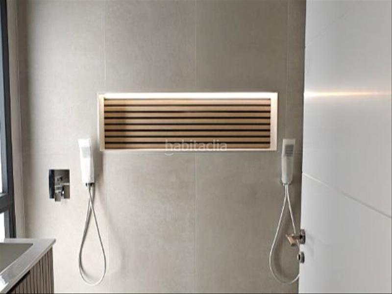 Foto 3431edd4-4450-484b-b35b-f7f05e4f9711. Chalet en grama 25 chalet unifamiliar pareado en Valdebebas - Valdefuentes Madrid