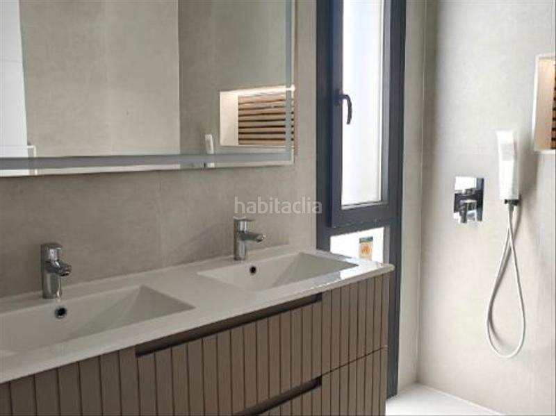 Foto 48557460-9c43-4c8c-a5dc-6fd7a2411c7d. Chalet en grama 25 chalet unifamiliar pareado en Valdebebas - Valdefuentes Madrid