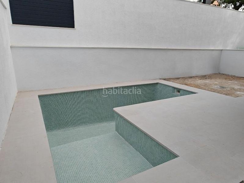 Foto 5595a7ab-98d5-49e1-8ca1-0d08c17d9dfa. Chalet en grama 25 chalet unifamiliar pareado en Valdebebas - Valdefuentes Madrid