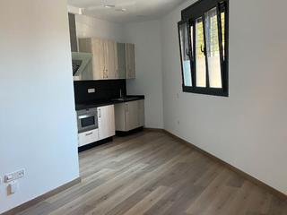 Location Rez-de-chaussée à Avinguda josep anselm clavé 55. Planta baixa al casc antic