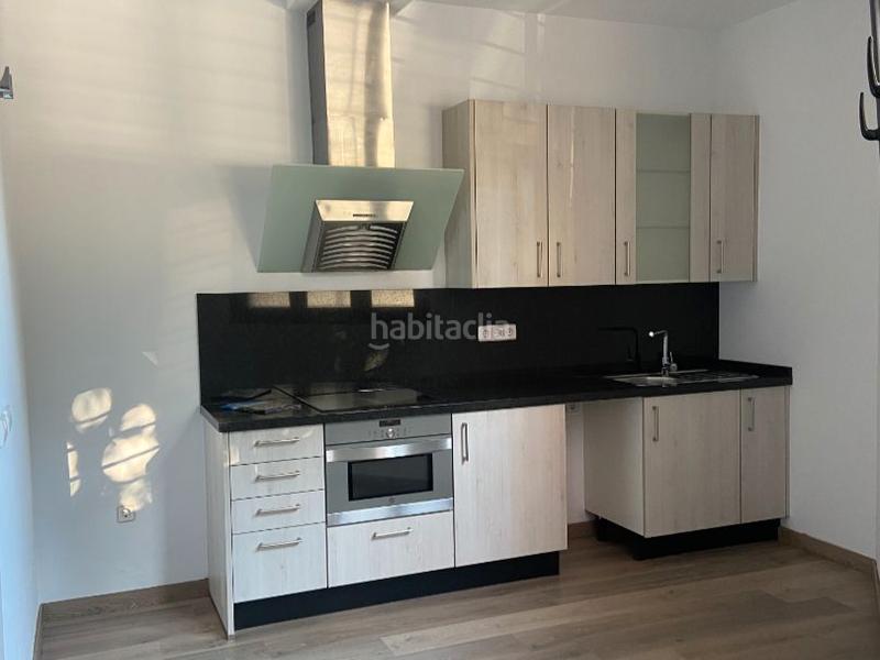 Foto e898e3d6-c5d1-4de3-bb6c-c212fdaad23a. Miete erdgeschoss in avinguda josep anselm clavé 55 in Prat de Llobregat (El)