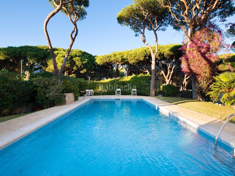 Foto a2cff669-734e-42c0-ae60-8433a039b378. Dúplex en palafrugell 11 duplex reformado en venta en Gava Mar en Gavà