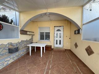 Maison jumelée à Los emilios 7. Bonita casa adosada en torrevieja