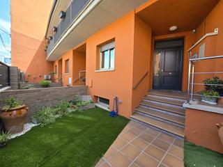 Casa en Carrer de sant gregori 123b. Magnífica casa adossada en domeny