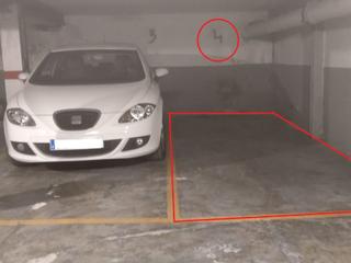 Posto auto in Julian peña 9. Parquin muy amplio