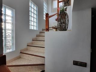 Maison jumelée à Urbanizacion club segre gerb 11. Zona residencial tranquila