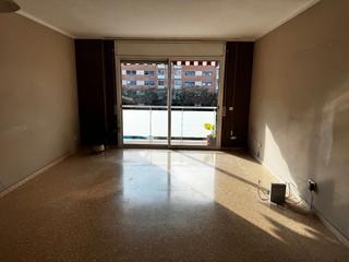 Lloguer Pis a José agustín goytisolo 6. Excelente oportunidad de alquiler de amplio piso en la eixample