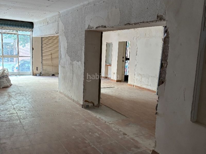 Foto b7d6d9c2-13dc-4420-ad8a-b8aeb3d10a59. Alquiler local comercial en carrer de montalt 0 local en el centro ! en Arenys de Mar