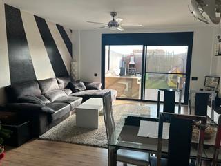 Casa adosada en Carrer dels llorers 38. Preciosa casa adosada