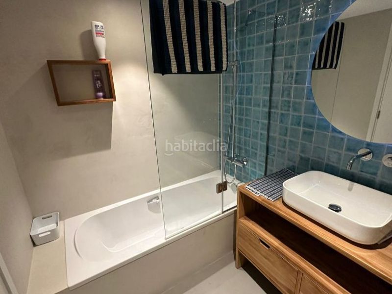 Foto 526032a5-9701-48d1-b165-5c9a8e8982bb. Apartament a plaça del passeig 10 a Cadaqués
