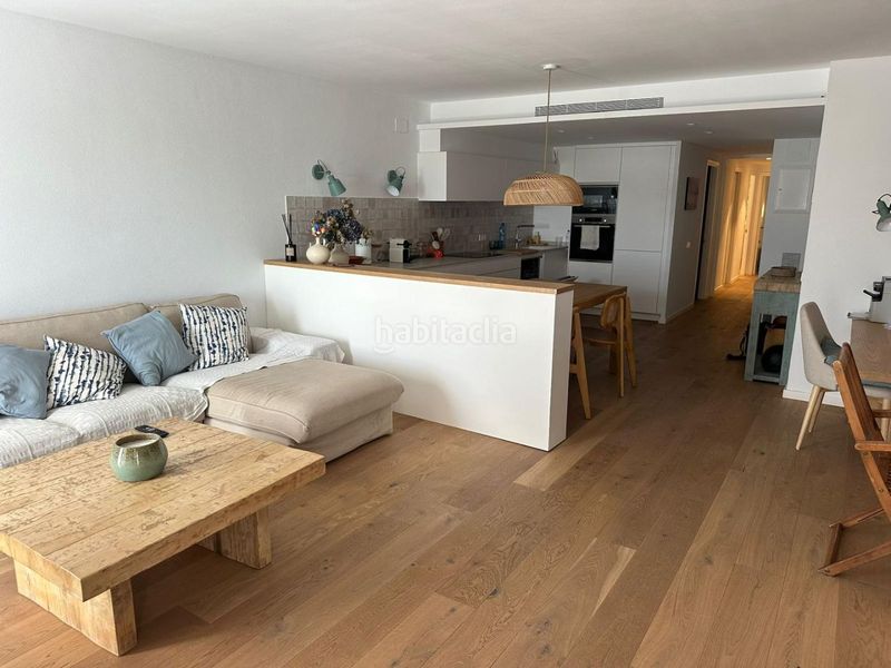 Foto 627e8427-c367-4678-b3ed-1f2fb13db11e. Apartament a plaça del passeig 10 a Cadaqués