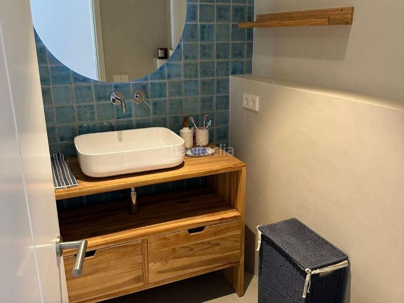 Foto b1c19fba-3adb-4f6f-a708-9973bbe13585. Apartament a plaça del passeig 10 a Cadaqués