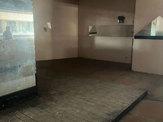 Lloguer Local Comercial a Carrer de la florida 30. Local en alquiler / venta / alquiler opcion compra