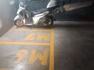Lloguer Aparcament de moto a Almogàvers 225. Plaza de moto en parking cerrado – almogàvers (22@ / glòries) –