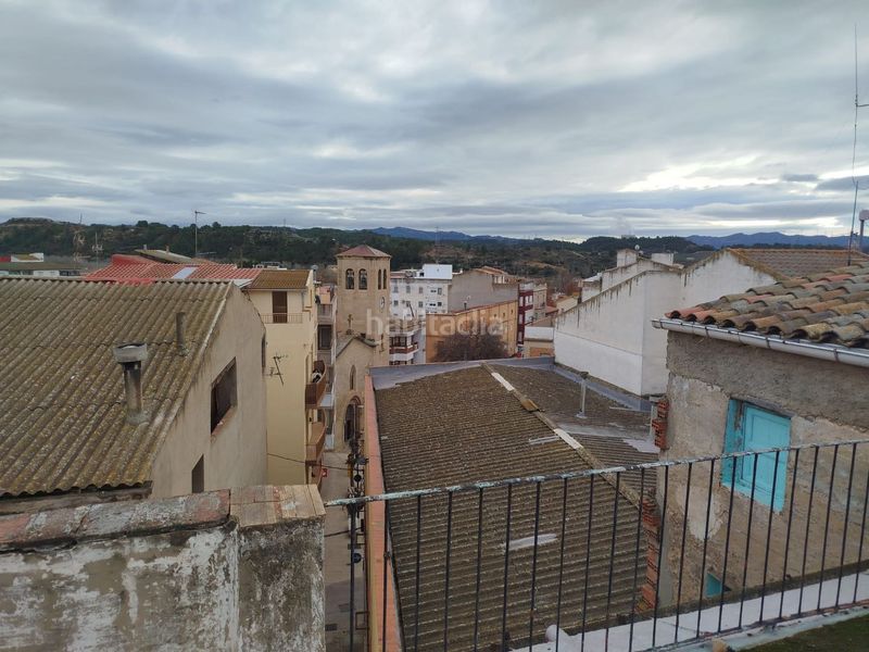 Foto 114a59fa-1494-469b-a3aa-d66b24c2fa9e. Casa aparellada a gombau 14 a Flix