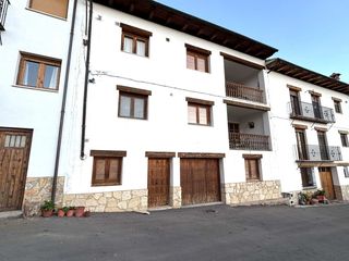 Casa in Bo. del solano 3. Inversores: casa completa con potencial para 3 viviendas indepen