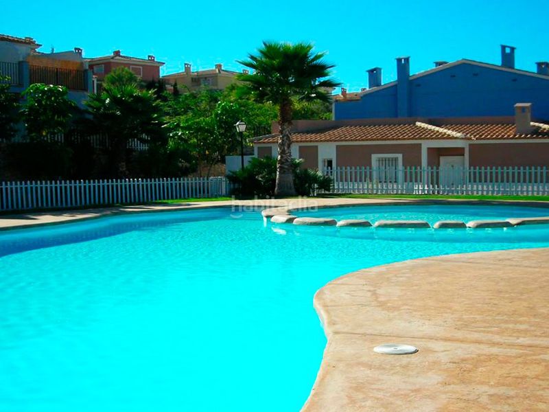 Foto 97c8fa90-cc0f-41a7-938f-7cf00f1248f8. Rent semi detached house in calle del ressol 5 in Mutxamel
