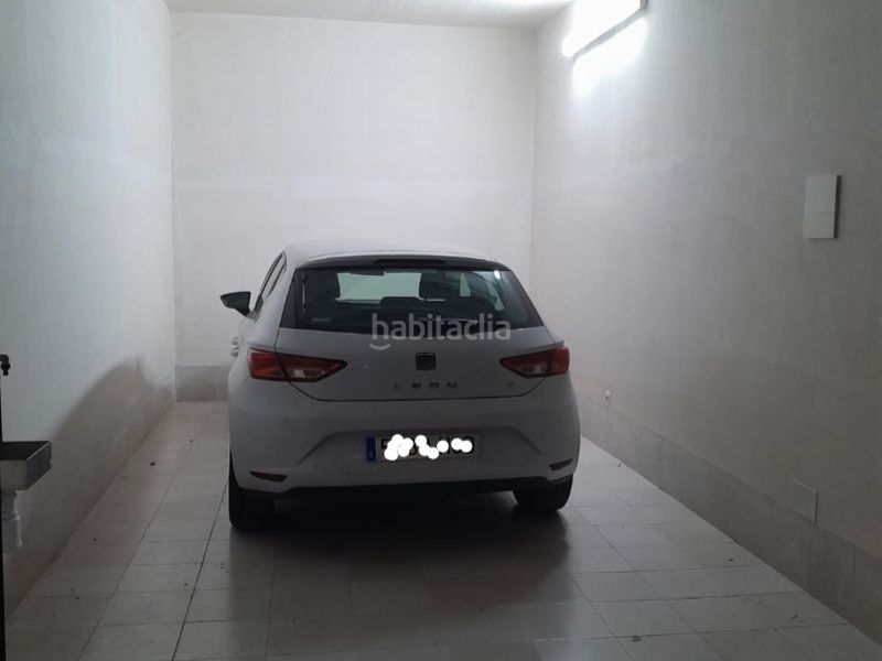 Foto 025524fc-29ae-42ac-be81-b95e0dde392b. Aparcament cotxe a serafi pitarra 2 a Berga