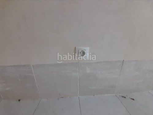 Foto c8a1f210-cf49-4414-91f2-14ffd6b9ca7c. Aparcament cotxe a serafi pitarra 2 a Berga