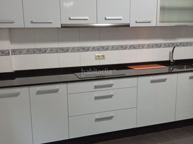 Foto 79a36e2f-cd45-4d19-b189-c68a07fe2ac7. Alquiler piso en carreira coba 10 se alquila piso en Maceda