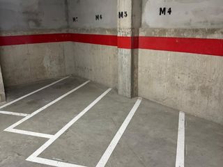 Location Parking moto à Jeroni pujades 25. Plaza de parking para moto en pardinyes (lleida), garaje cerrado