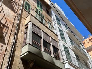 Casa a Pescateria 5. Edificio completo con 2 terrazas y vistas abiertas en casco anti