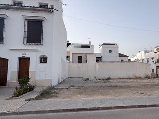 Terreny residencial a Calle avenida john lennon 38a. Solar urbano 117m