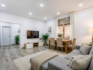 Casa a Carrer santa margarida 15. Planta baixa reformada amb gran potencial: terrassa i edificabil
