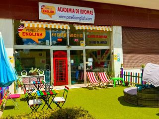 Trapasso Locale commerciale in Carrer de sueca 9. Run a successful language academy by the beach – official cambri