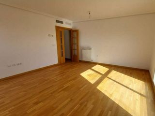 Dúplex a Calle castillo 9. Promoción de obra nueva con garaje, piscina y zonas comunes en s