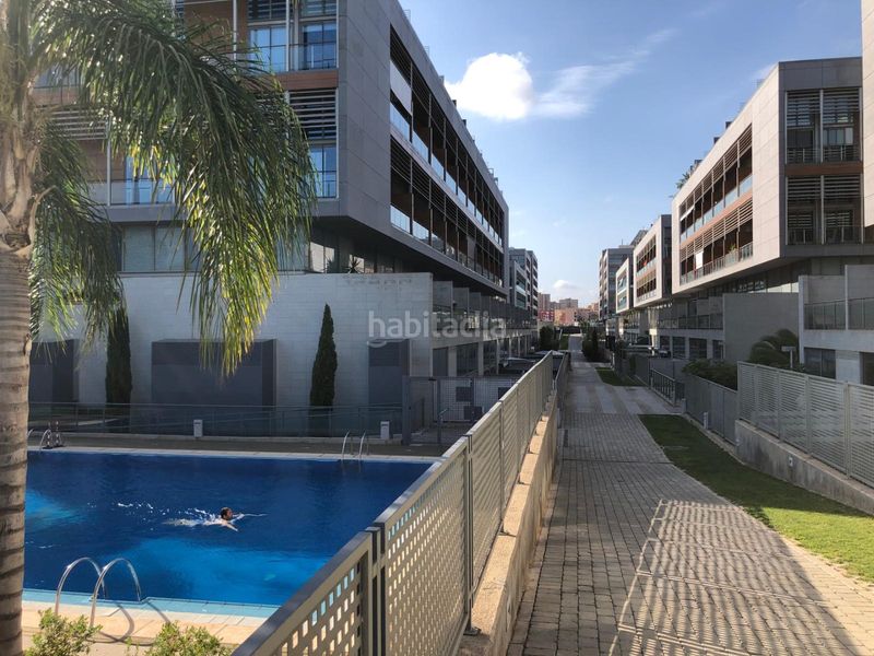 Foto 840ada46-af03-40c2-af3e-c42195110d45. Loft en calle dels gremis 1 loft de diseño equipado en Valencia