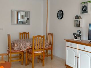 Affitto Piccolo appartamento in Plaza médico josé maría sanz 1. Ideal parejas y familias 1/2 hijos