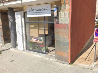 Trapasso Locale commerciale in Carrer amistat  12. Traspaso peluquería/barbería en pleno funcionamiento – oportuni