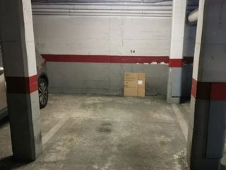 Lloguer Aparcament de moto a Carrer de l' abat odó 73. Parking fácil acceso para moto