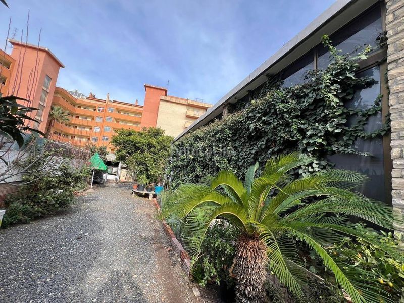Foto 24c8c364-5d0b-4bd2-9f6c-6f3eaf6673bc. Chalet en carrer d'osca 5 se vende chalet en el centro . en Salou