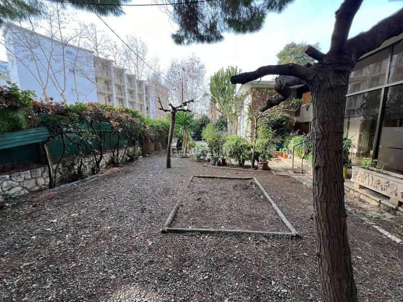 Foto 7d8b1bae-f312-4c98-b83b-f4fc6e75411f. Chalet en carrer d'osca 5 se vende chalet en el centro . en Salou