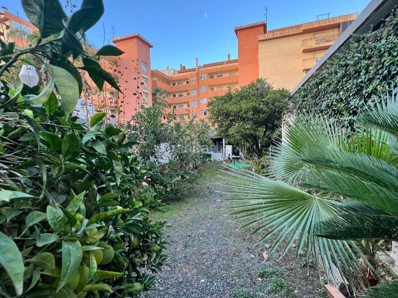 Foto 8cc63b12-2ceb-470e-bb08-9ba7b817953d. Chalet en carrer d'osca 5 se vende chalet en el centro . en Salou