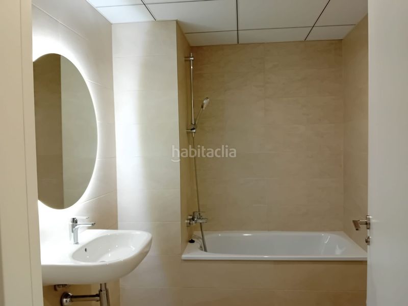 Foto 9a9343f2-87de-4276-890e-50693b9b1685. Pis a avenida del mar 145 a Almerimar Ejido (El)