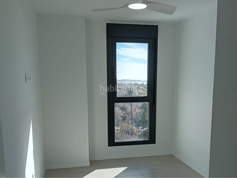 Foto c9729698-6b58-4c7f-b1d6-4862639695ab. Pis a avenida del mar 145 a Almerimar Ejido (El)