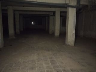 Local Comercial a Av merdiana  297. Sótanos para trasteros