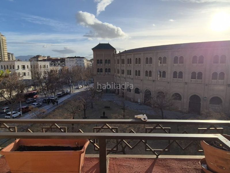 Foto 0a44672c-f07e-45e1-a6fd-649e36ef77db. Piso en avenida doctor oloriz 27 zona Plaza de Toros: piso de 4 dormitorios y 174 m² con garaje y terraza – excelente estado en Granada