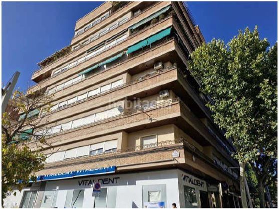 Foto c4f2c987-c1b2-4cb3-8990-6b6822f4930e. Piso en avenida doctor oloriz 27 zona Plaza de Toros: piso de 4 dormitorios y 174 m² con garaje y terraza – excelente estado en Granada