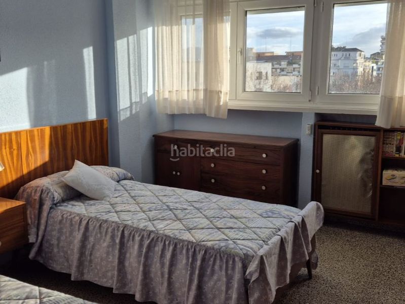 Foto eaa7d622-4c65-4b81-bee9-1cd8ed45e8b4. Piso en avenida doctor oloriz 27 zona Plaza de Toros: piso de 4 dormitorios y 174 m² con garaje y terraza – excelente estado en Granada