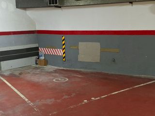 Lloguer Aparcament de moto a Av. maresme 317. Parking  moto o coche pequeño.