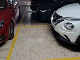 Lloguer Aparcament de moto a Gayarre 45. Plaza para moto en parking vigilado (sants,  calles leiva/gayarr