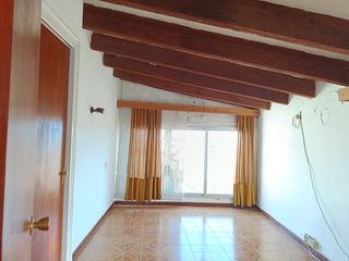 Etagenwohnung in Carrer del pont 3. Oportunidad para inversores, o familias numerosas.