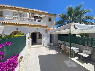 Location Maison à Avenida noruega  160. Bungalow en gran alacant cerca de la playa y otros servicios com