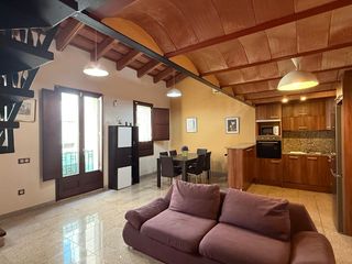 Appartement à Calle d’en maíro 16 - 2. Amplio apartamento en las calles peatonales de roses a solo 50 m
