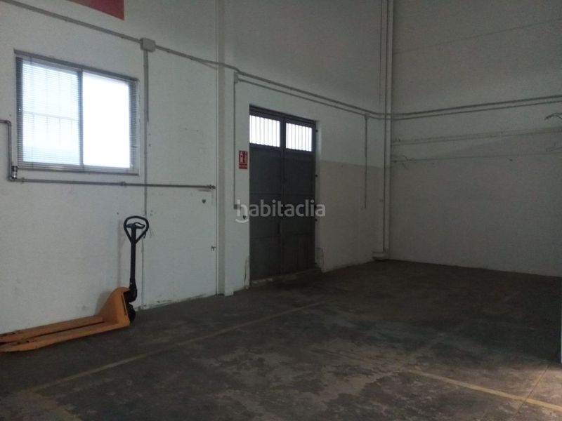 Foto 67399b00-2b1e-47c4-b75b-5afbcef27a9c. Nau industrial a partida rubial calle 2 9 a Las Virtudes Villena