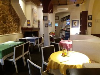 Umzug Geschäftsraum in Forn 3. Restaurante cèntrico en pleno funcionamiento. abierto des de 199